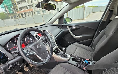 Opel Astra J, 2011 год, 650 000 рублей, 6 фотография