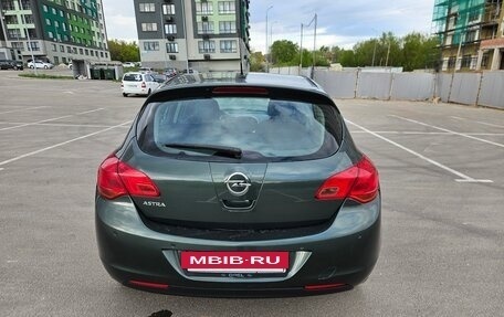 Opel Astra J, 2011 год, 650 000 рублей, 3 фотография