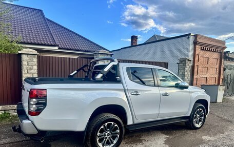 Mitsubishi L200 IV рестайлинг, 2019 год, 2 590 000 рублей, 9 фотография