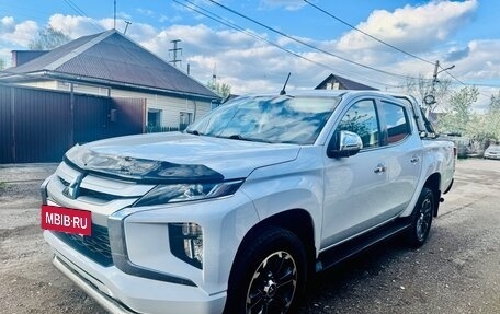 Mitsubishi L200 IV рестайлинг, 2019 год, 2 590 000 рублей, 5 фотография