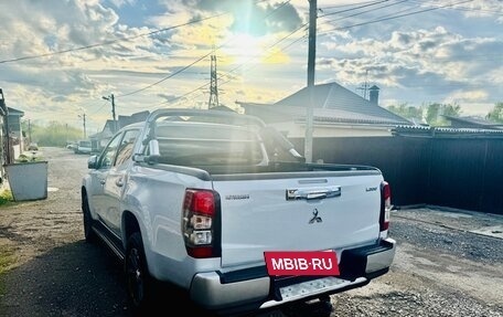 Mitsubishi L200 IV рестайлинг, 2019 год, 2 590 000 рублей, 12 фотография
