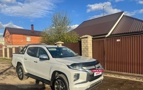 Mitsubishi L200 IV рестайлинг, 2019 год, 2 590 000 рублей, 14 фотография