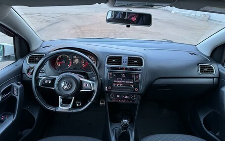 Volkswagen Polo VI (EU Market), 2018 год, 895 000 рублей, 3 фотография