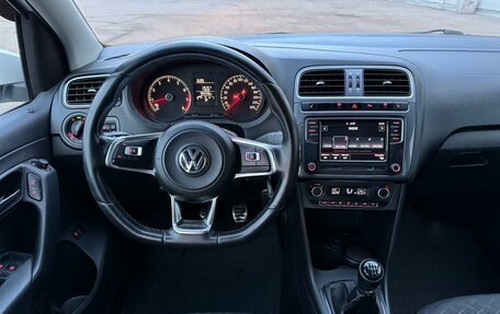 Volkswagen Polo VI (EU Market), 2018 год, 895 000 рублей, 19 фотография