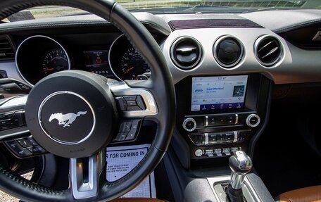 Ford Mustang VI рестайлинг, 2021 год, 4 438 226 рублей, 13 фотография