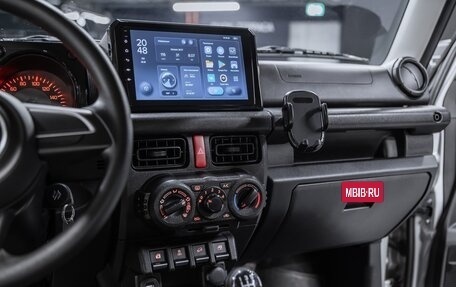 Suzuki Jimny, 2020 год, 3 000 000 рублей, 15 фотография