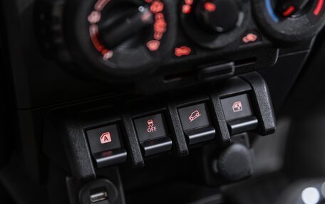 Suzuki Jimny, 2020 год, 3 000 000 рублей, 20 фотография