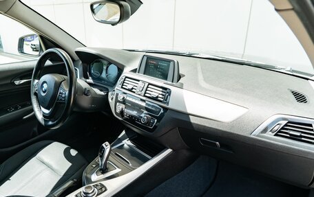 BMW 1 серия, 2018 год, 1 750 000 рублей, 11 фотография