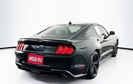 Ford Mustang VI рестайлинг, 2022 год, 5 267 625 рублей, 7 фотография