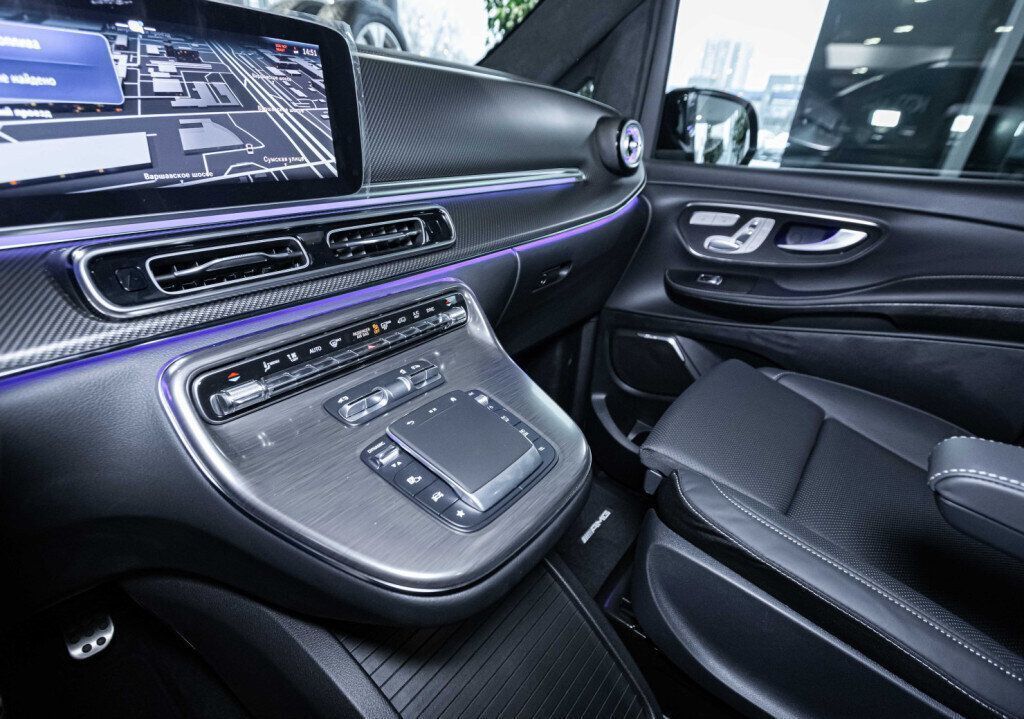 Mercedes-Benz V-Класс, 2024 год, 17 150 000 рублей, 13 фотография