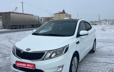 KIA Rio III рестайлинг, 2014 год, 950 000 рублей, 2 фотография