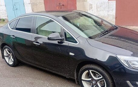 Opel Astra J, 2013 год, 870 000 рублей, 7 фотография