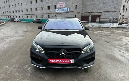 Mercedes-Benz E-Класс, 2015 год, 1 840 000 рублей, 3 фотография