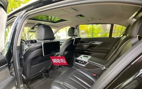 BMW 7 серия, 2018 год, 3 300 000 рублей, 10 фотография