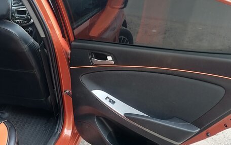 Hyundai Solaris II рестайлинг, 2015 год, 1 250 000 рублей, 5 фотография