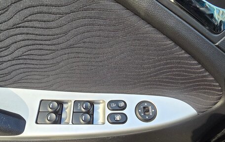 Hyundai Solaris II рестайлинг, 2013 год, 910 000 рублей, 6 фотография