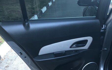 Chevrolet Cruze II, 2014 год, 875 000 рублей, 14 фотография