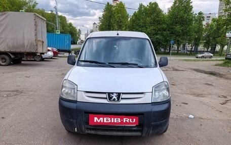 Peugeot Partner II рестайлинг 2, 2010 год, 370 000 рублей, 3 фотография
