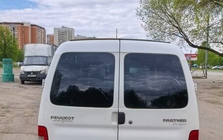 Peugeot Partner II рестайлинг 2, 2010 год, 370 000 рублей, 28 фотография