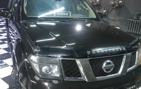 Nissan Pathfinder, 2007 год, 850 000 рублей, 2 фотография