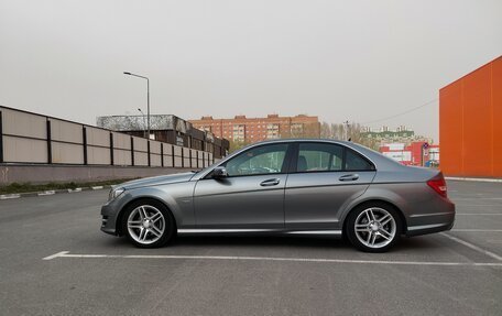 Mercedes-Benz C-Класс, 2011 год, 1 750 000 рублей, 4 фотография