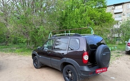 Chevrolet Niva I рестайлинг, 2010 год, 475 000 рублей, 3 фотография