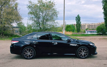Toyota Camry, 2019 год, 3 080 000 рублей, 11 фотография