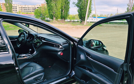 Toyota Camry, 2019 год, 3 080 000 рублей, 17 фотография