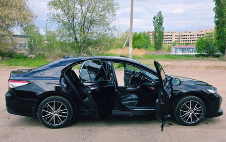 Toyota Camry, 2019 год, 3 080 000 рублей, 34 фотография