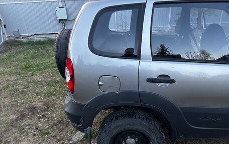 Chevrolet Niva I рестайлинг, 2011 год, 510 000 рублей, 6 фотография