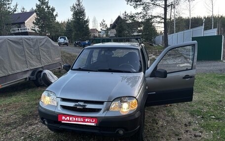 Chevrolet Niva I рестайлинг, 2011 год, 510 000 рублей, 8 фотография