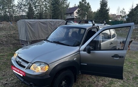 Chevrolet Niva I рестайлинг, 2011 год, 510 000 рублей, 9 фотография