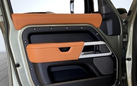 Land Rover Defender II, 2022 год, 8 410 000 рублей, 20 фотография