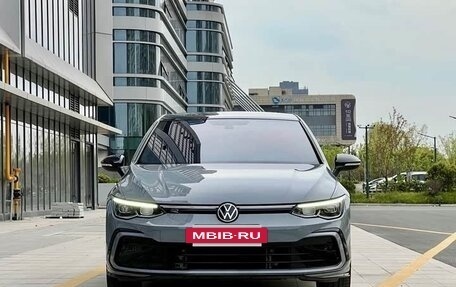 Volkswagen Golf VIII, 2021 год, 2 160 000 рублей, 2 фотография
