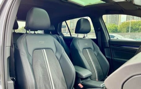 Volkswagen Golf VIII, 2021 год, 2 160 000 рублей, 10 фотография