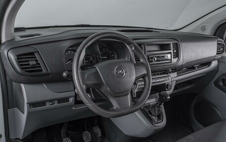 Opel Vivaro, 2021 год, 2 709 000 рублей, 6 фотография