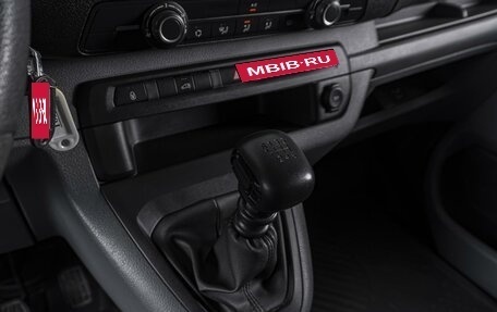Opel Vivaro, 2021 год, 2 709 000 рублей, 13 фотография