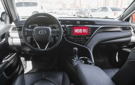 Toyota Camry, 2019 год, 2 799 000 рублей, 6 фотография