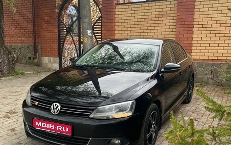 Volkswagen Jetta VI, 2012 год, 950 000 рублей, 1 фотография