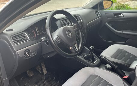 Volkswagen Jetta VI, 2012 год, 950 000 рублей, 11 фотография