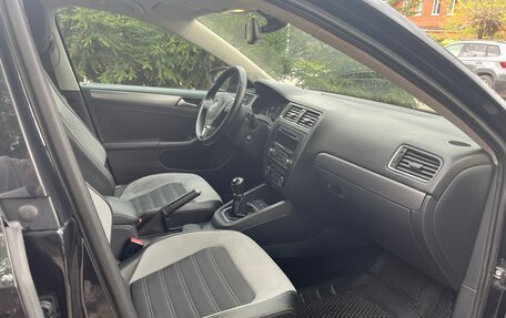 Volkswagen Jetta VI, 2012 год, 950 000 рублей, 12 фотография