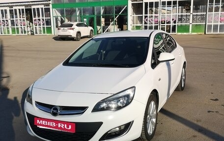 Opel Astra J, 2012 год, 720 000 рублей, 4 фотография