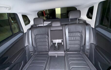 Volkswagen Tiguan II, 2021 год, 3 700 000 рублей, 14 фотография