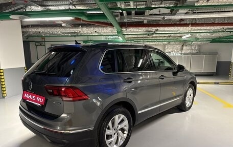 Volkswagen Tiguan II, 2021 год, 3 700 000 рублей, 5 фотография