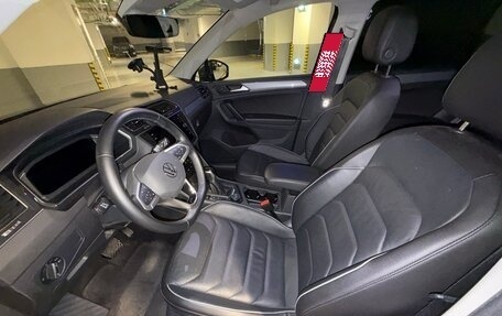 Volkswagen Tiguan II, 2021 год, 3 700 000 рублей, 8 фотография