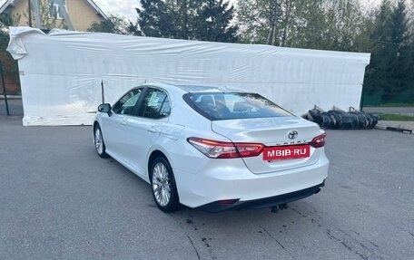 Toyota Camry, 2019 год, 2 500 000 рублей, 5 фотография