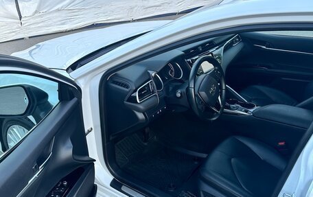 Toyota Camry, 2019 год, 2 500 000 рублей, 9 фотография
