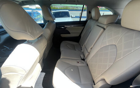 Toyota Highlander, 2021 год, 5 690 000 рублей, 12 фотография