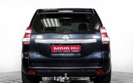 Toyota Land Cruiser Prado 150 рестайлинг 2, 2014 год, 3 045 000 рублей, 6 фотография
