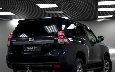 Toyota Land Cruiser Prado 150 рестайлинг 2, 2014 год, 3 045 000 рублей, 21 фотография